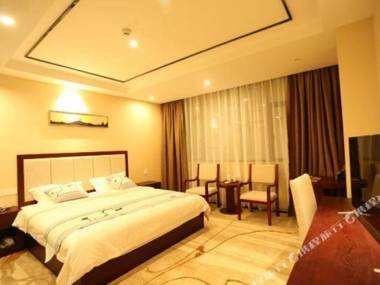 Silvery Waterfall Hotel