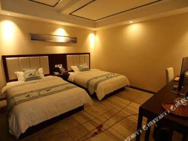 Silvery Waterfall Hotel