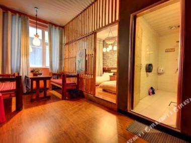 Kuanzhai Xiangzi Holiday Hotel