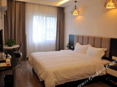 Fairyland Hotel (Menghai Passenger Terminal)