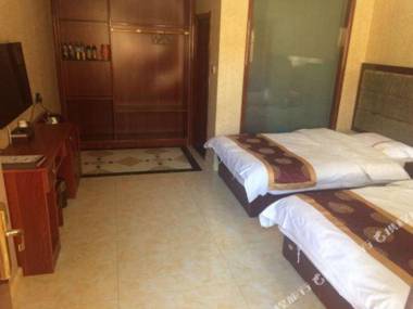 Yongde Business Hotel