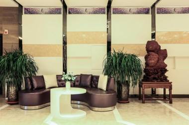 Lavande Hotel Alxa Zuoqi Tullict South Road