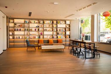 Hanting Hotel Baoding Xiong County Bus Station