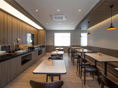 Hanting Hotel Lingyuan Shifu Road