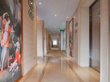 Vienna Hotei(Nanning Hengxian Busstation)