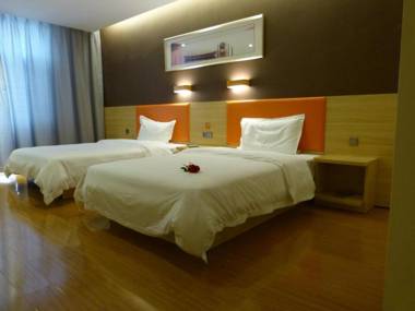 7Days Premium Delingha Center Plaza Branch