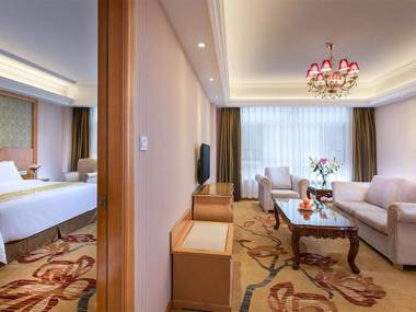 Vienna Hotel Guangdong Heyuan Lianping
