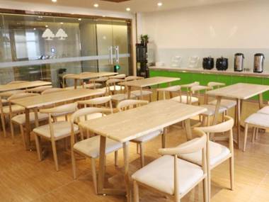 GreenTree Inn Linyi Beicheng New Area North Mengshan Road Express Hotel