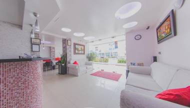 Hotel Marina Suites By GH Suites