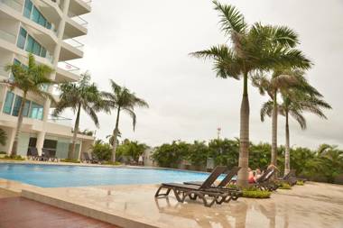 Moderno 3 Alcobas Frente a Playa