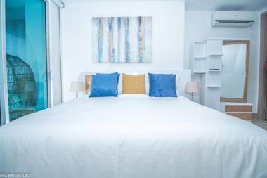 Spectacular 1BR with unbeatable view