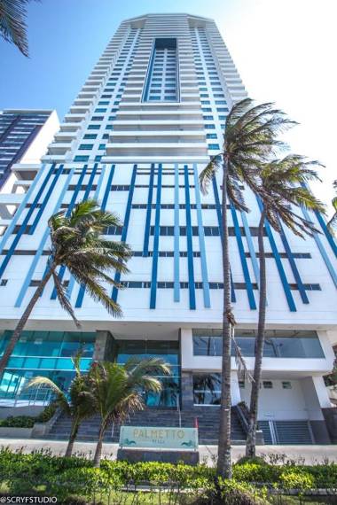 Spectacular 1BR with unbeatable view