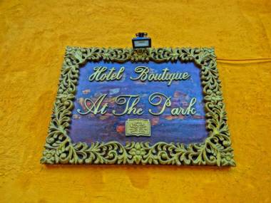 Hotel Boutique At the Park