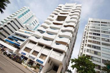 Tropical Beach - Livin Colombia