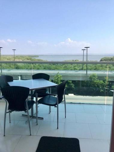 Cartagena Morros playa edificio frente al mar 1