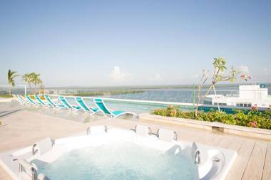 Cielo Mar Tropical - Livin Colombia