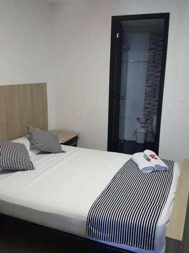 Hermoso Apartamento Frente a la playa piso 17 Conquistador el Laguito