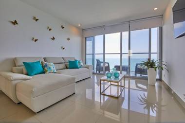 Beachfront Paradise with Outstanding Sunset Views
