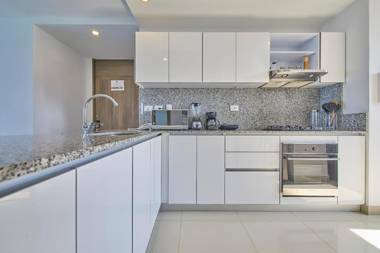 Beachfront Paradise with Outstanding Sunset Views