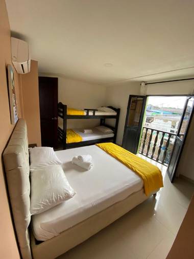 HABITACION CUADRUPLE CL-10 EN GETSEMANI CARTAGENA