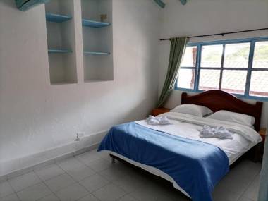 Hotel LAURELES de la Villa