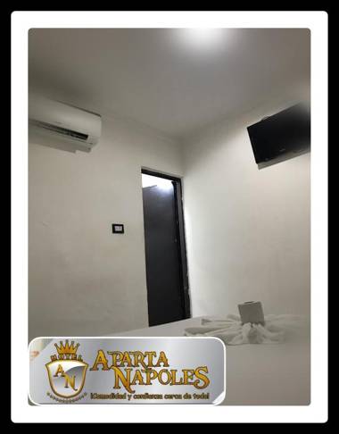 Hotel Aparta Napoles