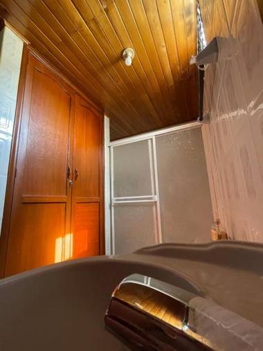 Casa Blanca Increíble (Casa Completa)