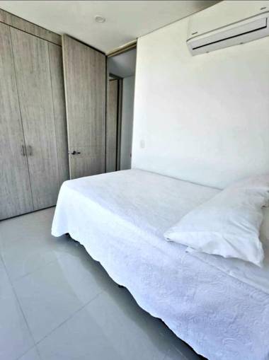 Nuevo con vista al mar