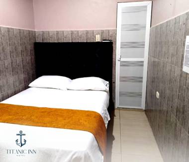 Hotel Titanic Inn