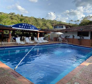 Hotel Campestre Davilejas