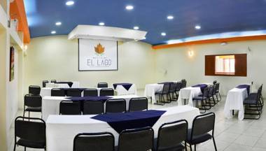 Hotel El Lago