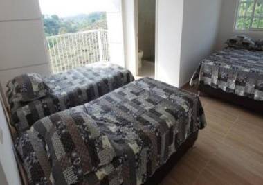 Finca con Piscina Privada cerca a Filandia