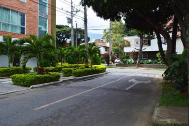 Buntes House-Casa Hotel Laureles-Estadio