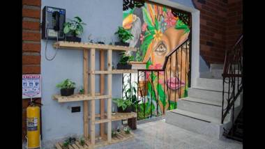 Hostal Pura Vida la 70