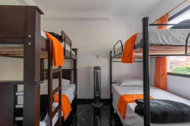 CAMPO VALDES PARK HOSTEL