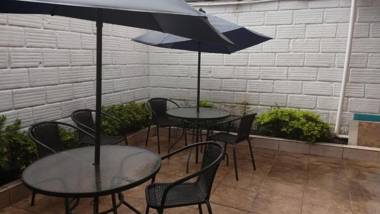 Hospedaje cerca al estadio y la 70