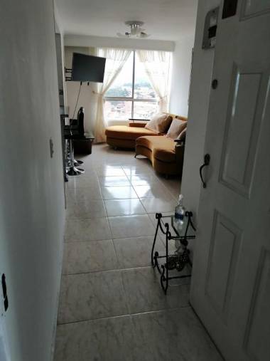 Apartamento vistas lindas cerca centro