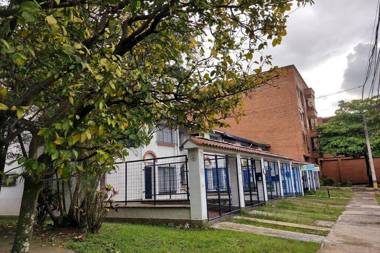 Casa Poblado- Manila. Parqueadero gratuito!