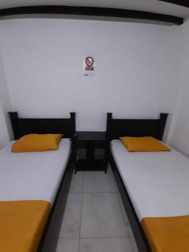 Cafe Hostal La Toscana