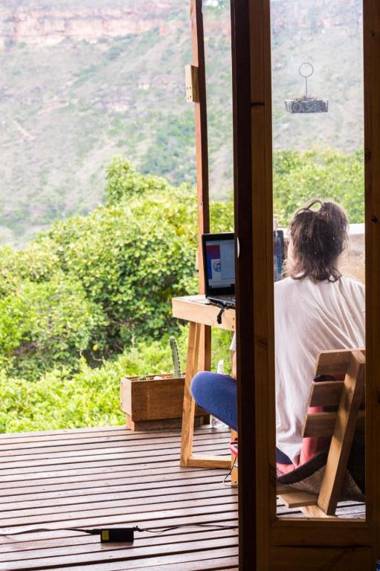 Domo Geodésico frente al Cañón del Chicamocha