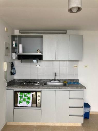 Aparta- Estudio Amoblado