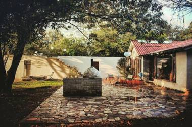 Entre Árboles Hostal