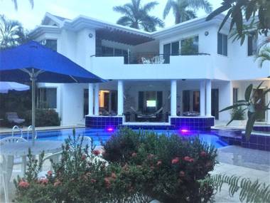 Condominio El Peñon