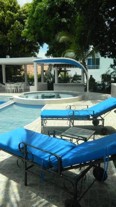 Casa Campestre El Peñon 5 Habitaciones