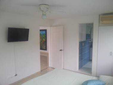 HERMOSA CASAQUINTA FAMILIAR EL PEÑON - Piscina Privada - Campo de Golf - Condominio Campestre