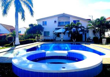 Casa Quinta Vacacional con Piscina Privada Girardot