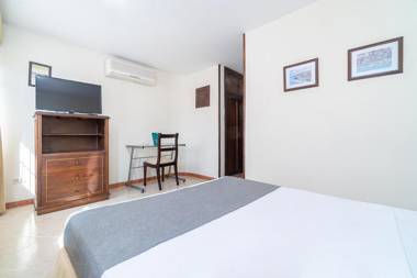 Ayenda Hotel Plaza Versalles