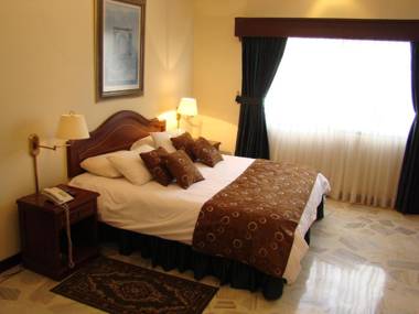 Hotel San Fernando Real