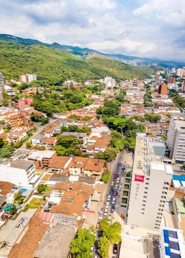 Hotel Ibis Cali Granada