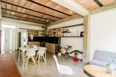 Moonshine Boutique Hostal